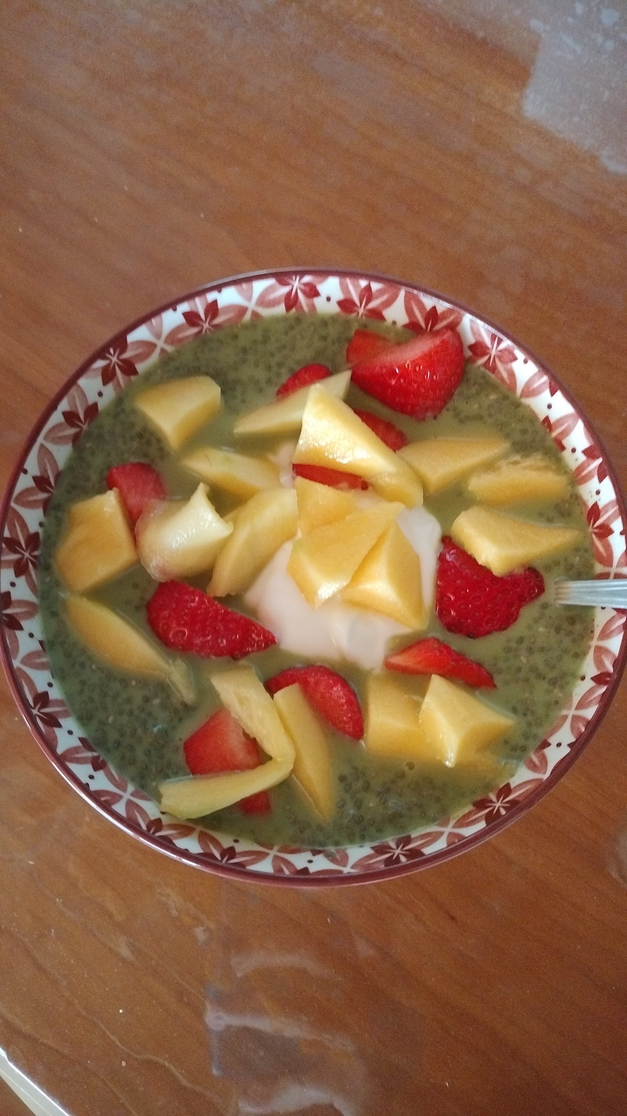 🍵Yogur con chía, matcha, mango y fresas 🍓🥭