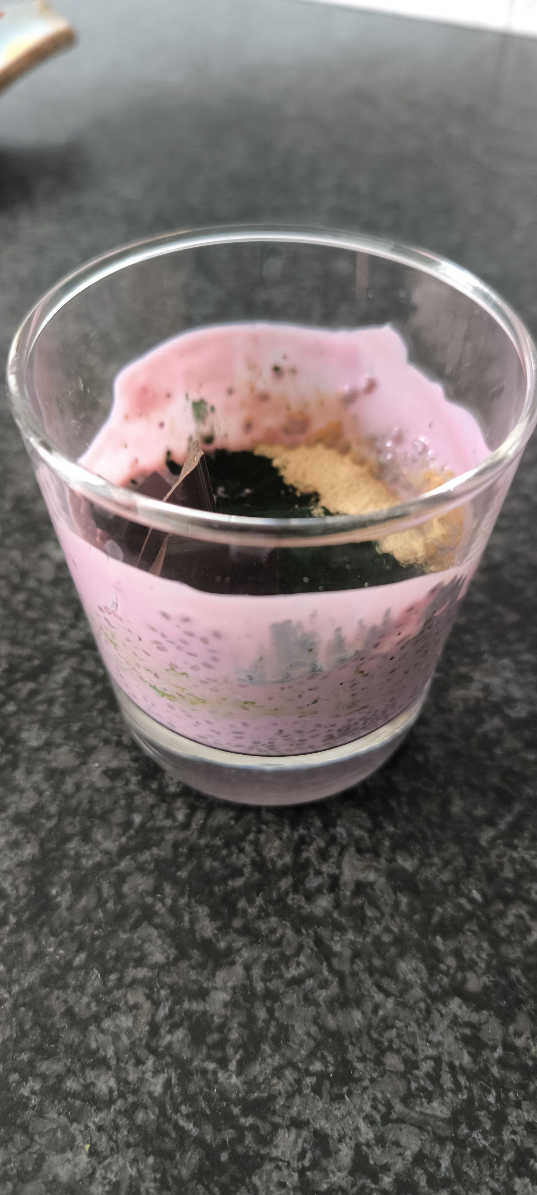 Pequeno almoço nutritivo com matcha